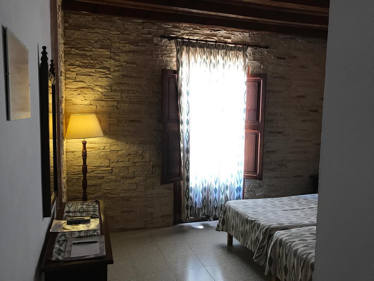 Hostal Restaurante Playa Colonia de Sant Jordi Екстериор снимка